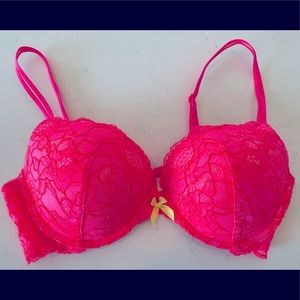 Victoria’s Secret Very Sexy Push-Up 36C Pink